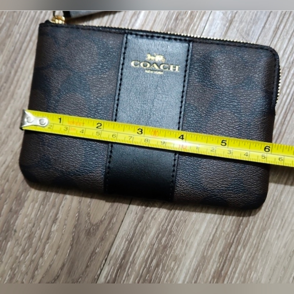 ❤️ COACH Wristlet Corner Zip Coinpurse Wallet Card Holder Lightweight NWT - Picture 13 of 15